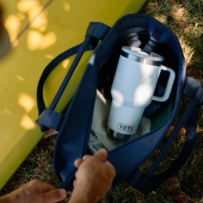 YETI Rambler 20oz (591ml) Travel Coffee Mug 2.0 - Olive/King Crab Orange