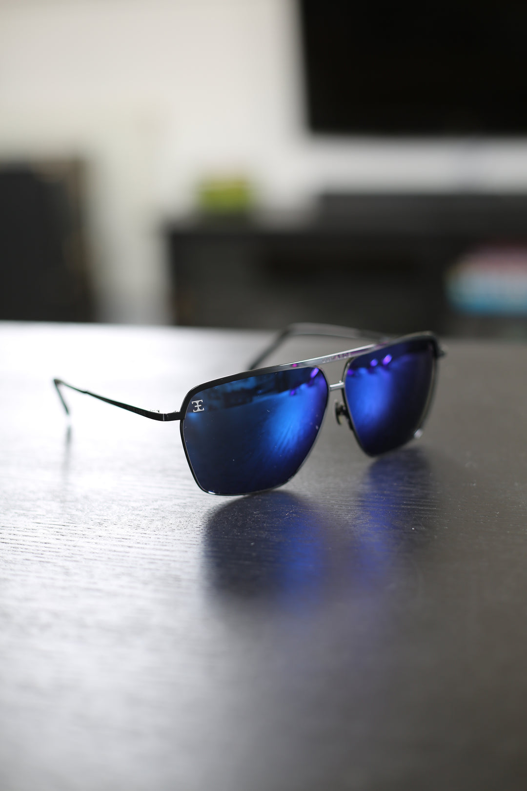 Edwards Eyewear Hiroki 2 Polarised - Black &amp; Graphite